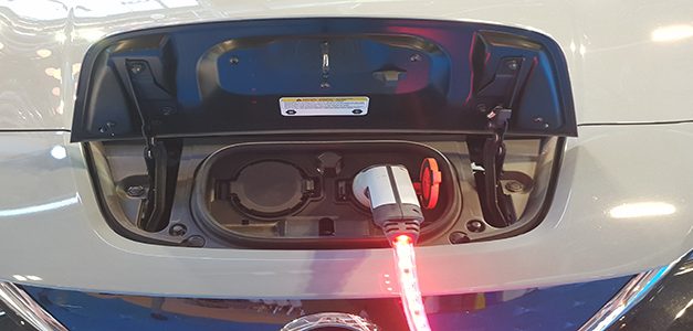 La recarga de coches eléctricos obligatoria en garajes